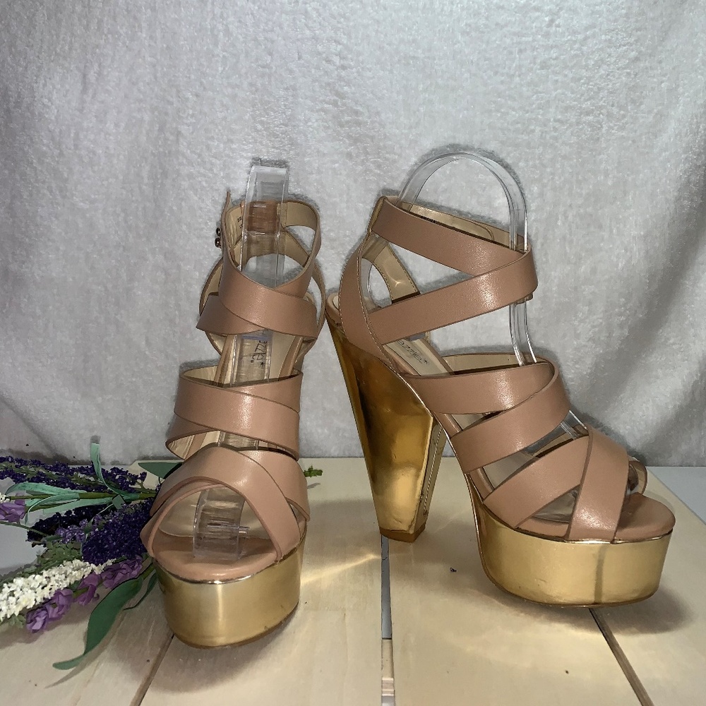 Brona by ShoeDazzle - Size 6 1/2